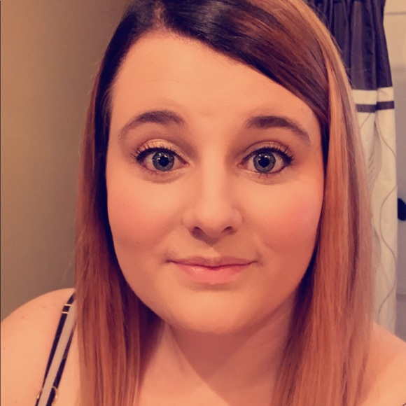 Meet your Posher, Bethany - Picture 1 of 1